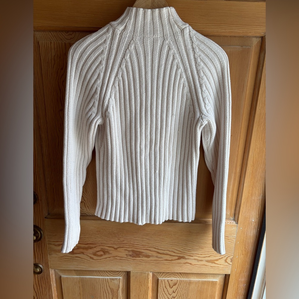 Liz Claiborne Ivory Cable Knit Turtleneck Sweater | Size Medium - Picture 4 of 6